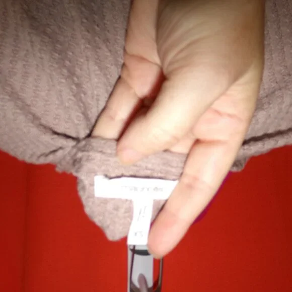 Maurices Patchwork Sleeve LS Top Sz XS - Picture 7 of 7